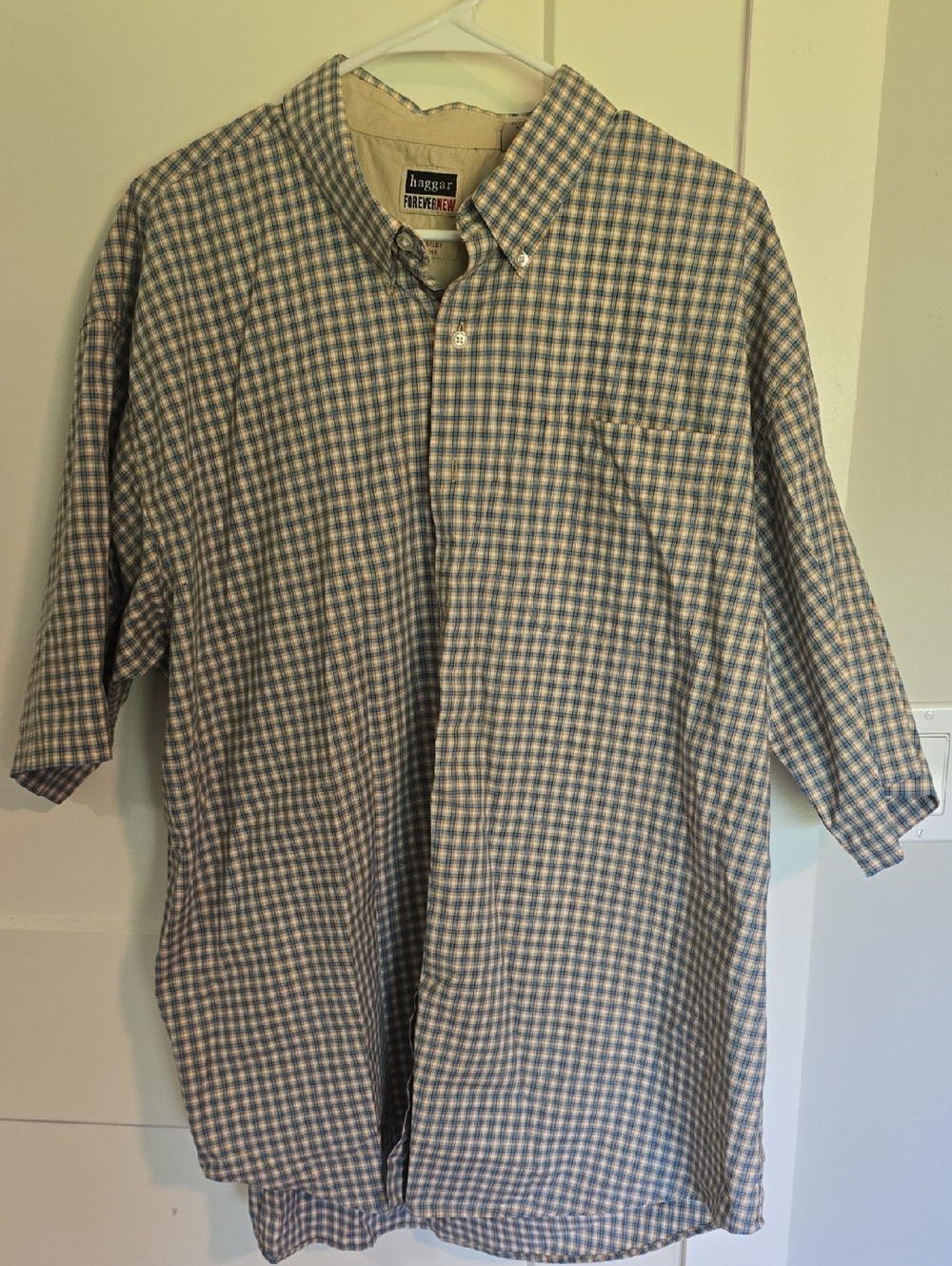Wrangler Men's Blue and White Small-Check Button-Down Shirt
